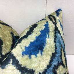 Handwoven Silk Ikat Pillow Cover, 16x16 - Modern Home Decor - thumbnail 2