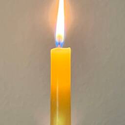 Set Of Three - x3 Cedarwood Beeswax Tapered Pillar Candles With Hemp Wick - thumbnail 3