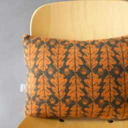 Oak Leaf Cushion in Knitted Lambswool - thumbnail 2