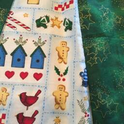 Christmas Tree Skirt, 42 Inch Diameter, Bird House, Quilted, Green, Stars, Slim, Skinny - thumbnail 3