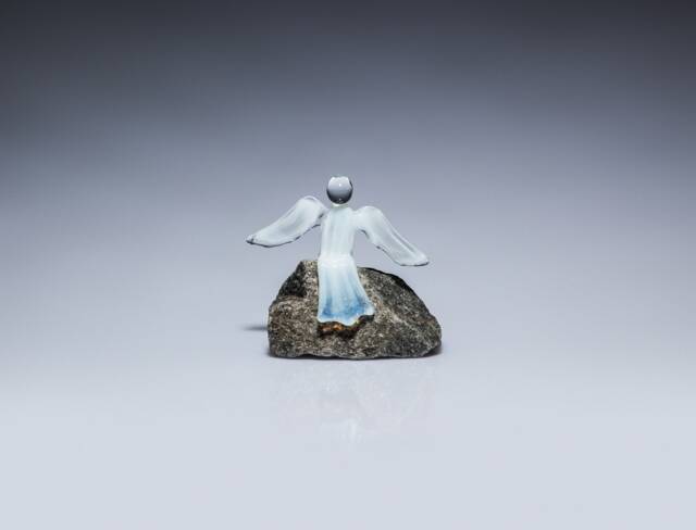 Sitting White Glass Christmas Angel Figurine/Gift For Mom First Communion Baptism Grief & Mourning - image 1