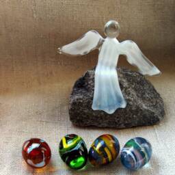 Sitting White Glass Christmas Angel Figurine/Gift For Mom First Communion Baptism Grief & Mourning - thumbnail 2