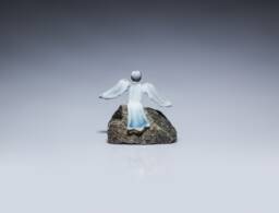 Sitting White Glass Christmas Angel Figurine/Gift For Mom First Communion Baptism Grief & Mourning - thumbnail 1