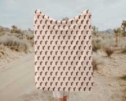 Dachshund Dog Fleece Blanket - Large Gift For Moms Pink - thumbnail 1