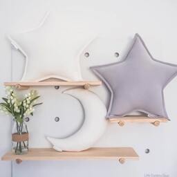 Handmade Knit Star Cushion - Medium Kids Room Decor - thumbnail 2