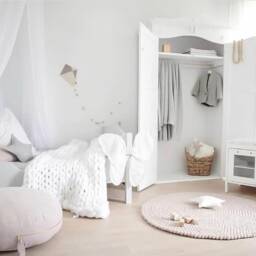 Handmade Knit Star Cushion - Medium Kids Room Decor - thumbnail 4