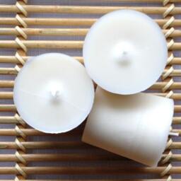 Oatmeal Cookie Strong Scented Votive Candle - thumbnail 2