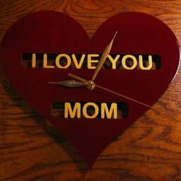 "11"" X 10"" Heart Clock W/Your Text Or ""I Love You Mom" - thumbnail 4