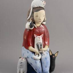 Ceramic Sculpture - Portrait Cat Woman&lady With Pigeons Statuette Unique Gift Home Decor - thumbnail 2