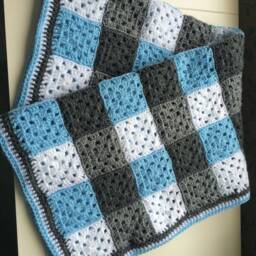 Traditional Granny Crochet Blanket - Wheelchair/Cot Pram - thumbnail 3