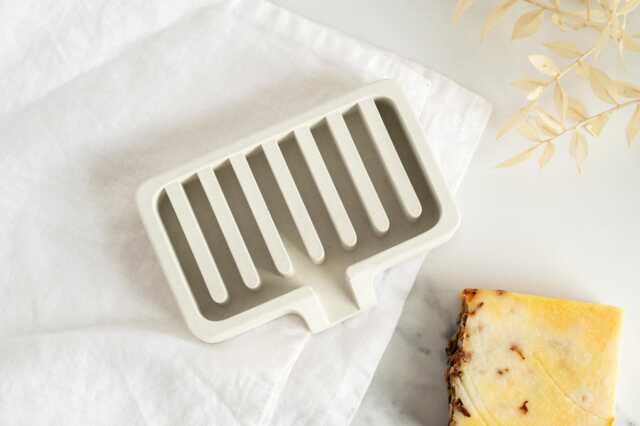 Modern Concrete Soap Dish Bathroom Tray, Draining Design - image 1