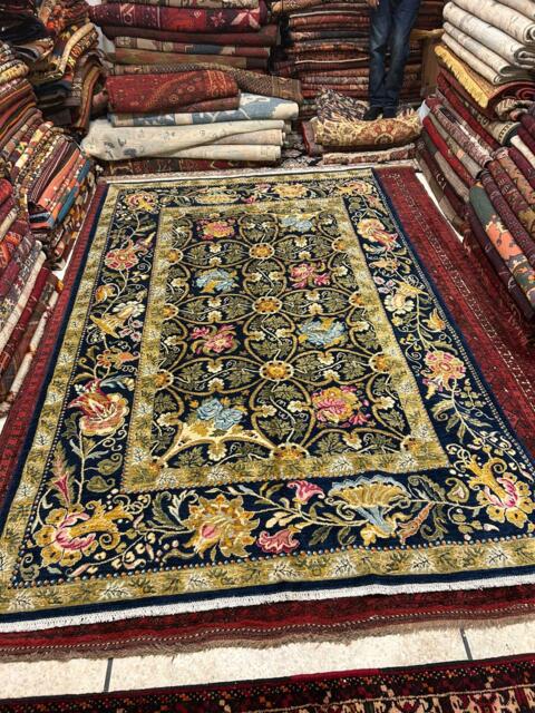 Free Ship 6 X 9 Ft Beautiful Green With Blue Combination Floral Pattern Flower Design Washable Natural Dye Carpet - image 1
