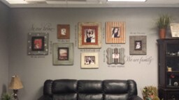 Wall Vinyl Decal in This Home We Do Family Rules Kw1204 - thumbnail 1