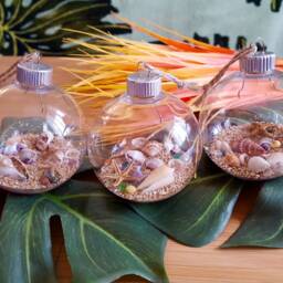 Hawaii Christmas Ornament, Seashell Beach Glass Bulb - thumbnail 3
