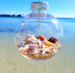 Hawaii Christmas Ornament, Seashell Beach Glass Bulb