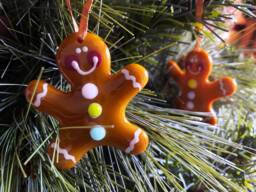 Fused Glass Christmas Gingerbread Man Decorations, Send A Hug Tree Ornaments, Quirky Fun - thumbnail 1