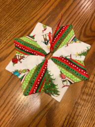 Christmas Tree Skirt, Table Top, Tiny, Grinch, Whoville, Small, Quilted