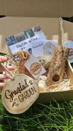 Grandad's Garden Gift Box - Wooden Sign + Bird Feeder Food Gardener Dad Grandpa Father's Day Grandparent Pops Daddy