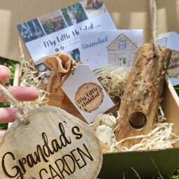 Grandad's Garden Gift Box - Wooden Sign + Bird Feeder Food Gardener Dad Grandpa Father's Day Grandparent Pops Daddy - thumbnail 2