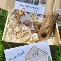 Grandad's Garden Gift Box - Wooden Sign + Bird Feeder Food Gardener Dad Grandpa Father's Day Grandparent Pops Daddy - thumbnail 3