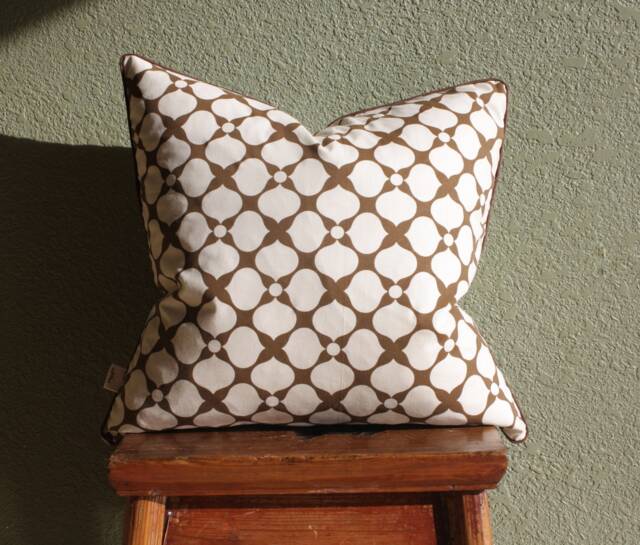 Brown White Flower Graphic Pillow Cover With Piping Trim/Decorative Sofa Cotton Throw Art Deco Cushion Floral - image 1