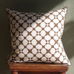 Brown White Flower Graphic Pillow Cover With Piping Trim/Decorative Sofa Cotton Throw Art Deco Cushion Floral - thumbnail 3