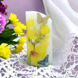 Daffodils & Butterflies Led Wax Candle Floral Decoupage Design - thumbnail 1