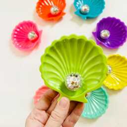 Disco Pearl Seashell Wall Hangings/Dopamine D??cor/Pop Art/Maximalist D??cor/Beach Decor/Unique Gift/ Ball/ Art - thumbnail 3