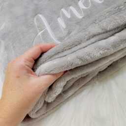Personalised Embroidered Luxury Fleece Blanket - Custom Embroidery, Warmth & Style - thumbnail 2
