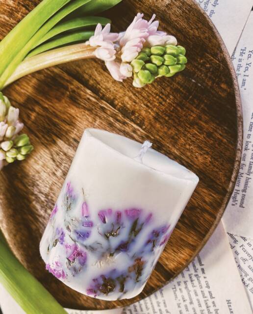 Large Scented Pillar Candle, Candle Gift For Her, Dried Flower in A Box, Gift Idea Women, Long Lasting Candle, Birthday - image 1