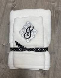 Swirly Initial Bath Towel - thumbnail 1