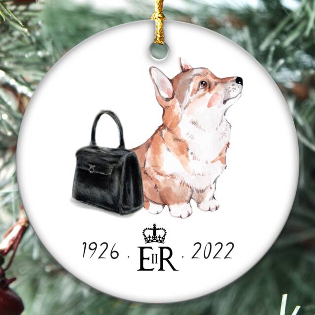 2022 Queen Elizabeth Ii Bauble, The Memorial Ornament, Queen's Platinum Jubilee, Commemorative Christmas, Remembering Her Majesty - image 1
