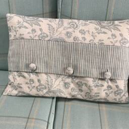 Beautifully Designed Cushion Covers in Cabbages & Roses Linen - thumbnail 3