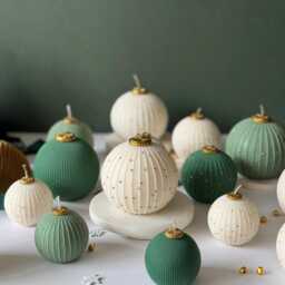 Hand-Painted Bauble Candle Soy Wax Christmas Ornament - thumbnail 4