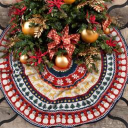 Christmas Tree Skirt Wool Hand Knitted, One Of A Kind Old Fashion Holiday Decor, Knit Xmas Skirt, Made in New York - thumbnail 2