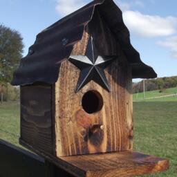 Cedar Single Bird House, Great For Blue Birds, Various Options, Old Tin Top Hand Made With Barn Star. Birds, Wrens - thumbnail 2