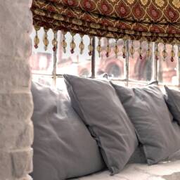 Burgundy Floral Medallion Relaxed Roman Shades, Cl1191 - thumbnail 2