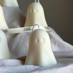 Handmade Halloween Ghost Candle - Sculptural Soy Wax Home Decor - thumbnail 3
