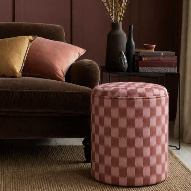 Dressing Table Pouffe in Woodchip & Magnolia Check - image 1
