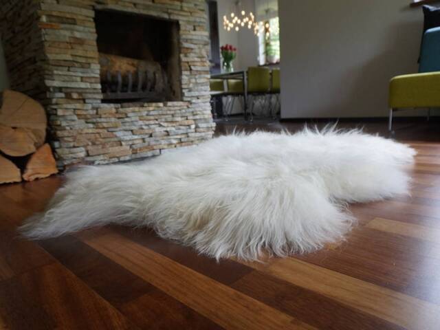 "Sheepskin Icelandic White & Cream Throw Genuine Leather Wool Carpet 52"" X 32" - image 1