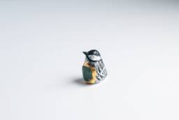 Blackpoll Warbler With Crystal Figurine - Song Bird Talisman Aventurine - thumbnail 1