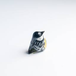 Blackpoll Warbler With Crystal Figurine - Song Bird Talisman Aventurine - thumbnail 3