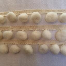 stwx1 Vintage Pom Pillow Cover - thumbnail 2