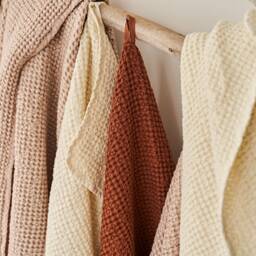 Large Linen Waffle Bath Towel Soft Cotton Blend, Heavy Weight - thumbnail 2