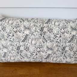 Goldenlily Pattern Grey/Cream Fabric 16 - thumbnail 3