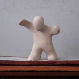 Persecutor - Expressive Ceramic Figurine For Sandplay & Counseling - thumbnail 2