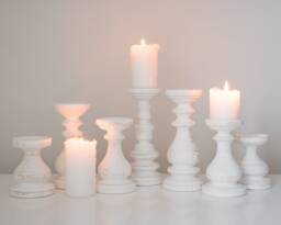 Beautiful White Candle Holders Set Of 7 Candlesticks Seven Wooden Pillars Turned Wood Warmhouse Design Magic Cool Decor Farmhouse - thumbnail 1
