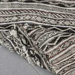 Handwoven Moroccan Rug 3x5 Ft Black & White Berber Flatweave - thumbnail 4