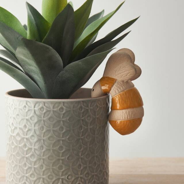 8cm Bumble Bee Plant Pot Hanger, Christmas Present, Stocking Filler, Secret Santa - image 1