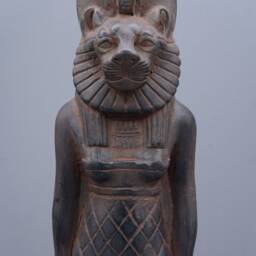 Unique Ancient Egyptian Art Statue Of Goddess Sekhmet Heavy Stone Made in Egypt - thumbnail 4